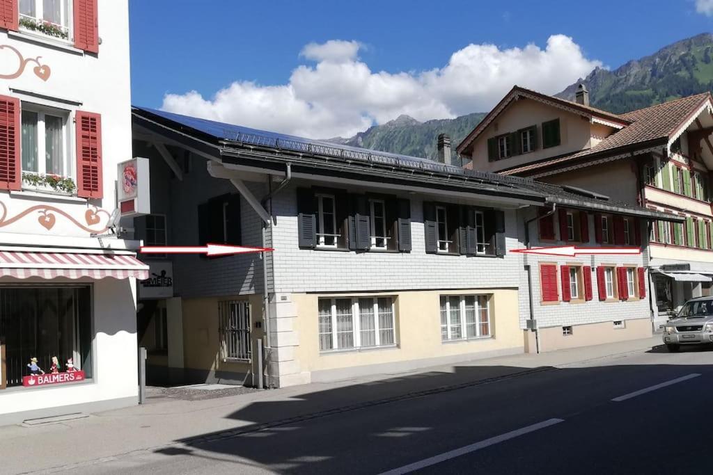 New.. Matten Central Family Suite, Sleeps 4 Matten bei Interlaken Exterior photo
